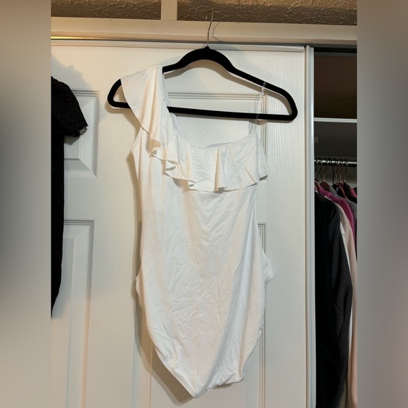 One shoulder white ruffle one piece swimsuit, size 8 - Picture 2 of 5